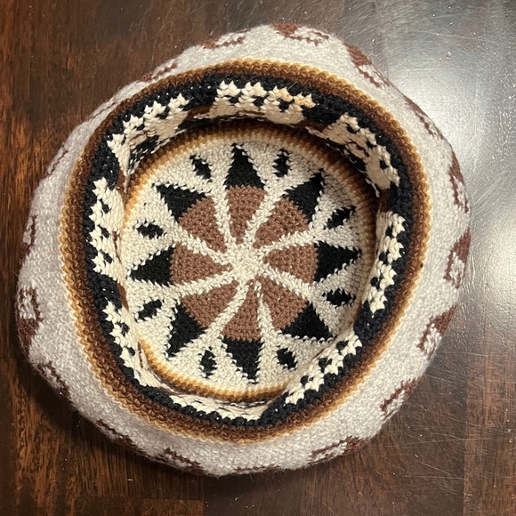 Alpaca Pattern Knit Hat - Picture 8 of 14